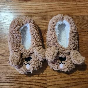 Brown Fuzzy Slippers kids size 10, NWOT